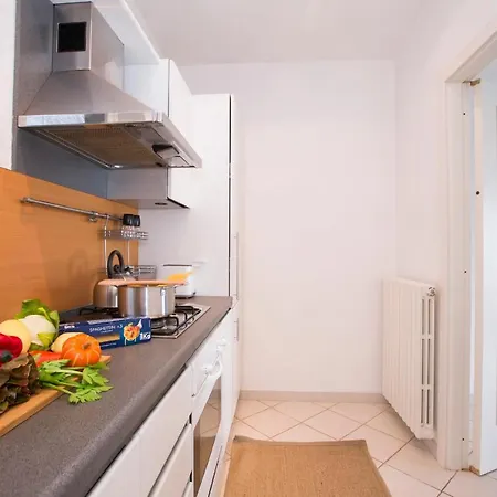 דירה Sleeps 6 מנאג'יו