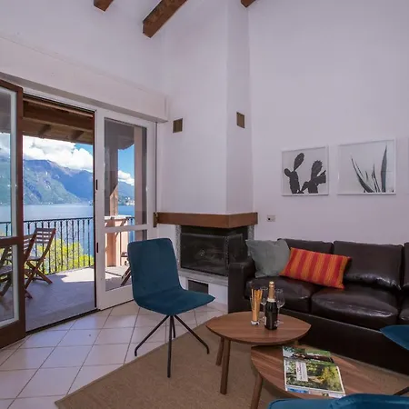דירה Sleeps 6